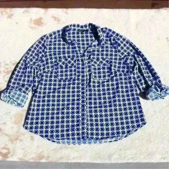 ADRIENNE VITTADINI Patterned Roll Tab Sleeve Silky Button Up Blouse Top Women XL - Picture 1 of 10